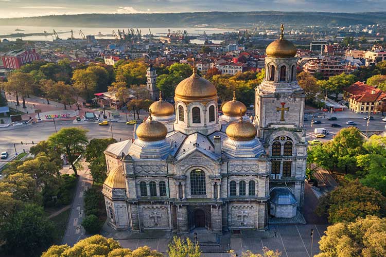 شهر وارنا (varna) یکی از جاذبه های گردشگری بلغارستان
